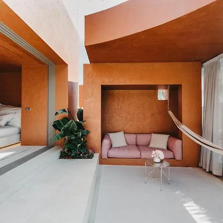 Zori Timeless 5* フヴァル