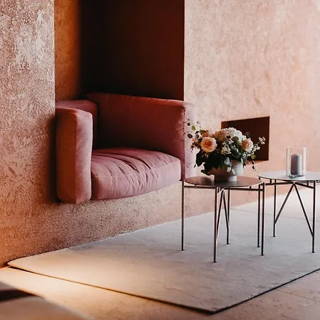 Zori Timeless ホテル フヴァル