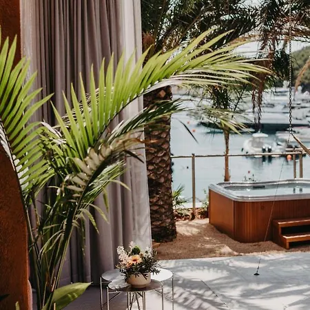 ホテル Zori Timeless フヴァル