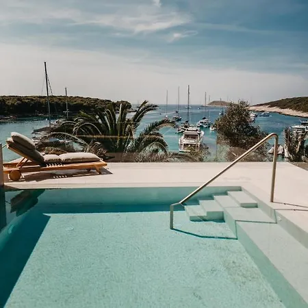 ホテル Zori Timeless フヴァル