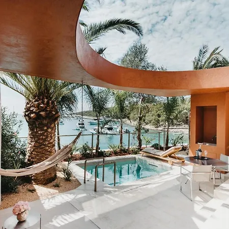 Zori Timeless ホテル フヴァル