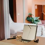 Hotel Zori Timeless
